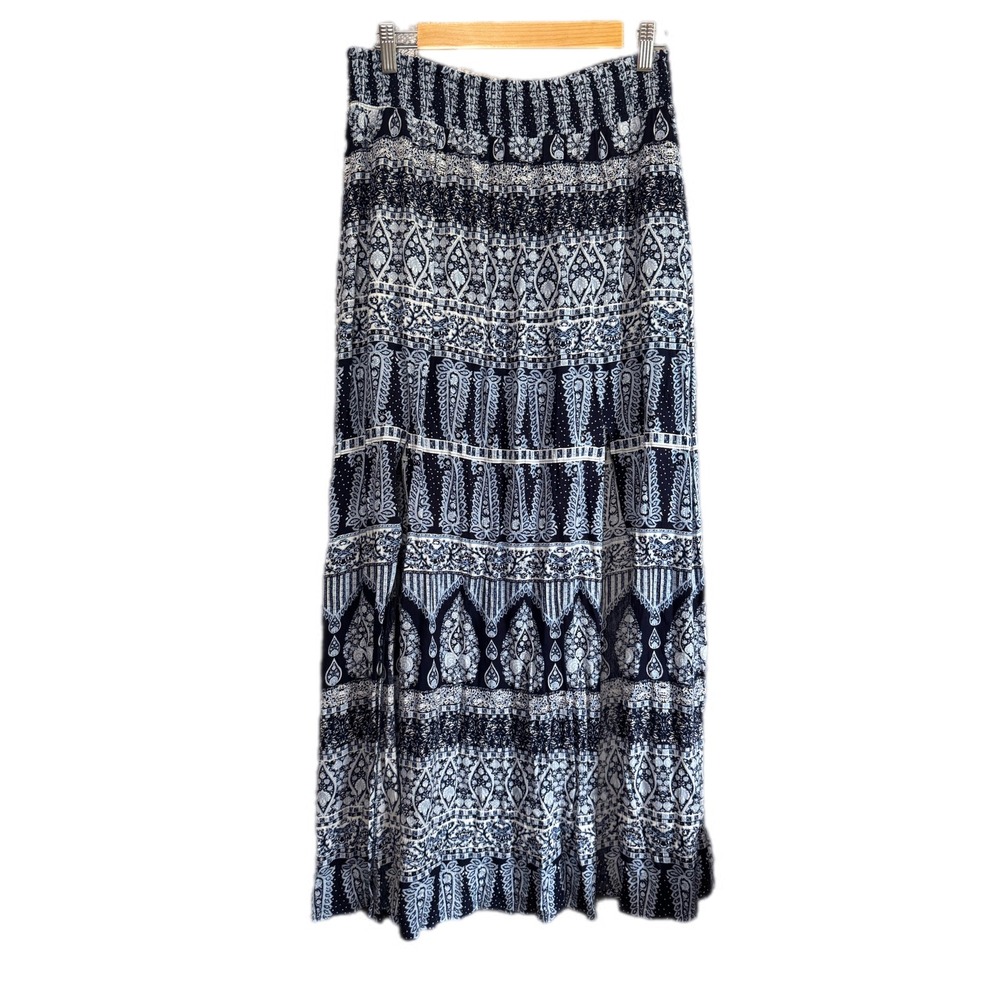 Maurices Maxi Skirt Womens Medium Blue White Excellent Paisley Boho Smocked Slit